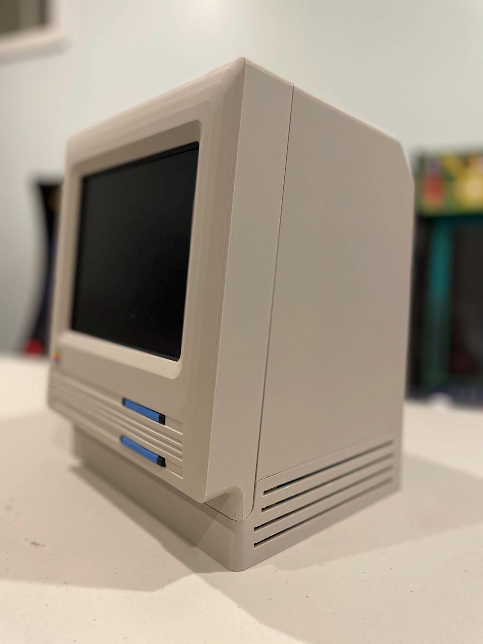 Macintosh Mini Super Cute II, 80% scale Macintosh case for